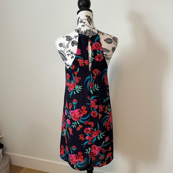 Everly floral halter dress - Picture 2 of 3